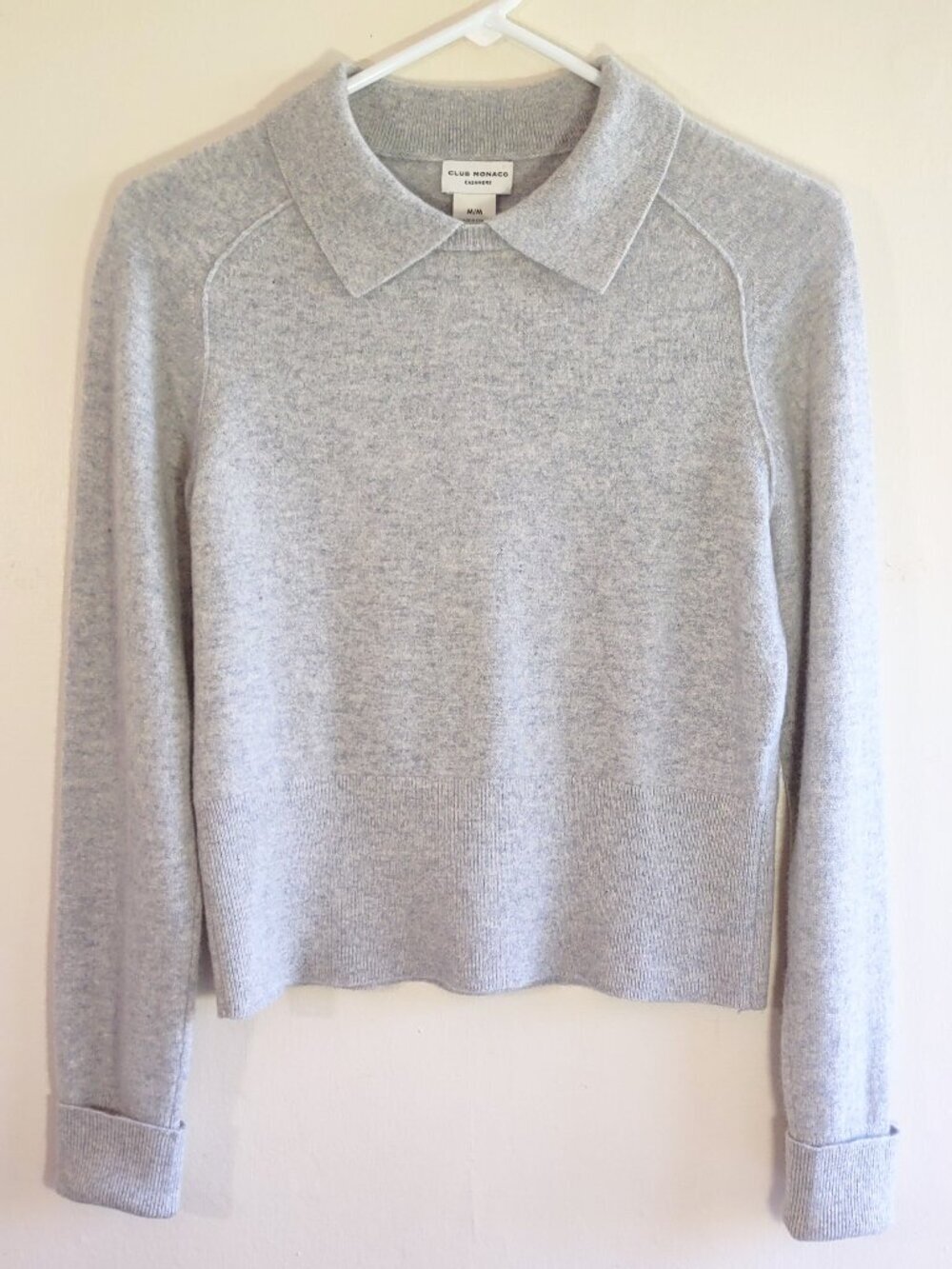 Club Monaco Cashmere Sweater Medium Classic Luxe Quiet Luxury Minimalist Capsule